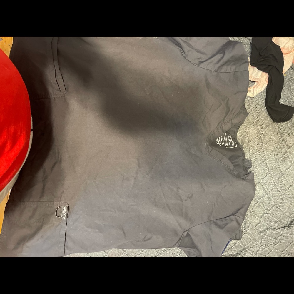 Scrub set
